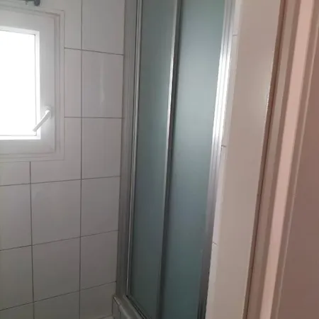 01 Apartment *